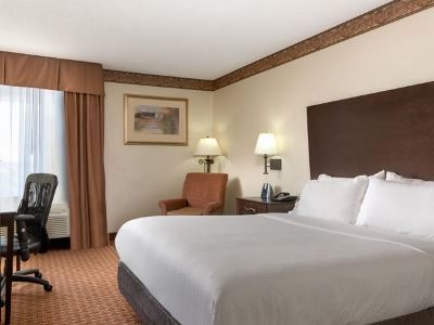 Express I-95 By Ihg Wilson